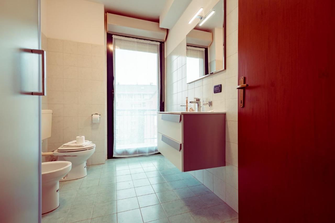 Adriano Apartment Торино Екстериор снимка