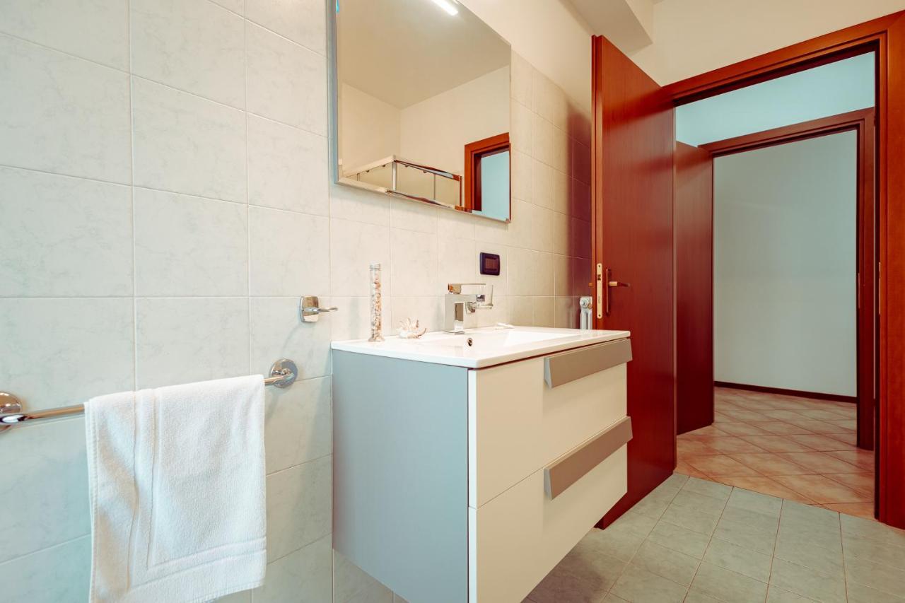 Adriano Apartment Торино Екстериор снимка