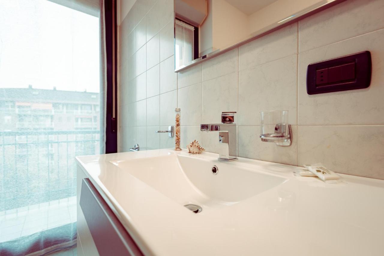 Adriano Apartment Торино Екстериор снимка