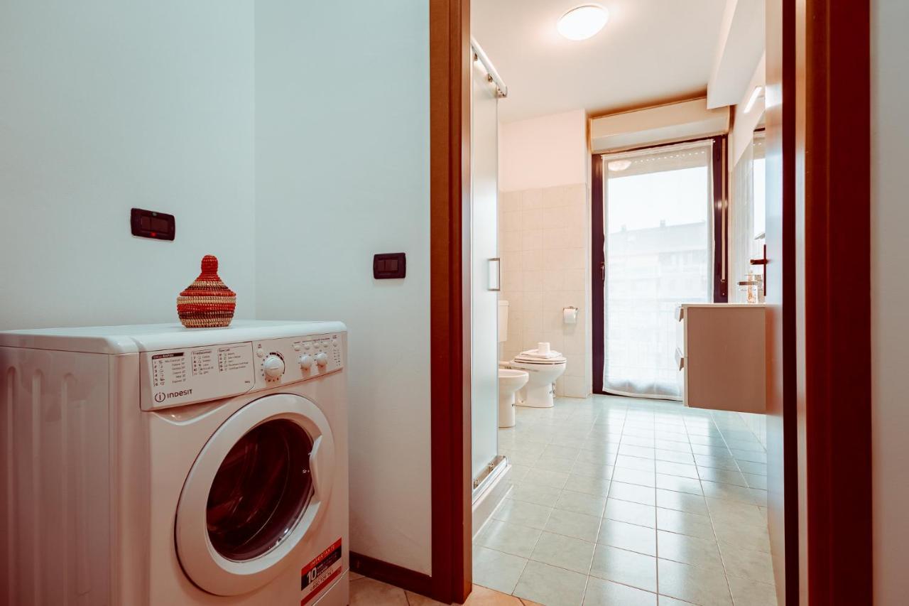 Adriano Apartment Торино Екстериор снимка